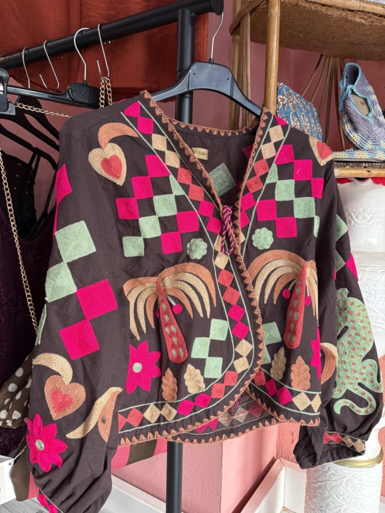 Chaqueta bordada
