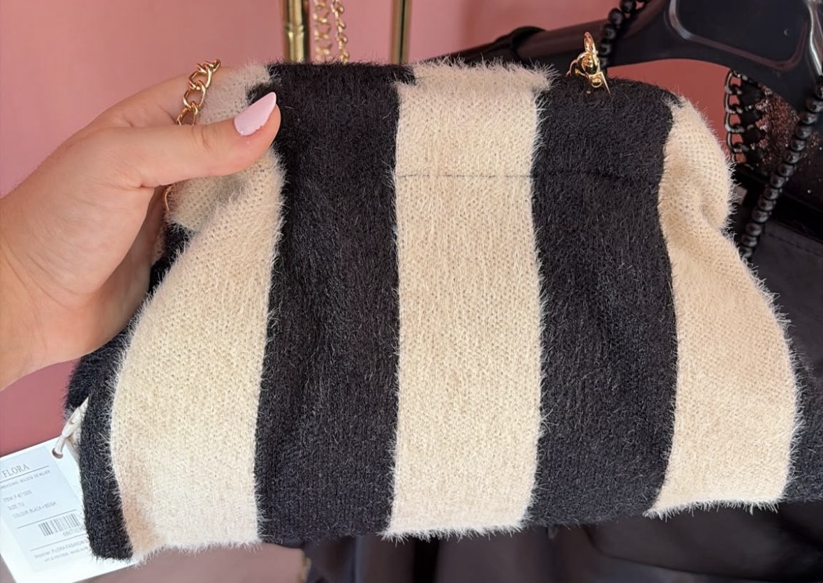 Bolso de rayas con pelito - Imagen 3